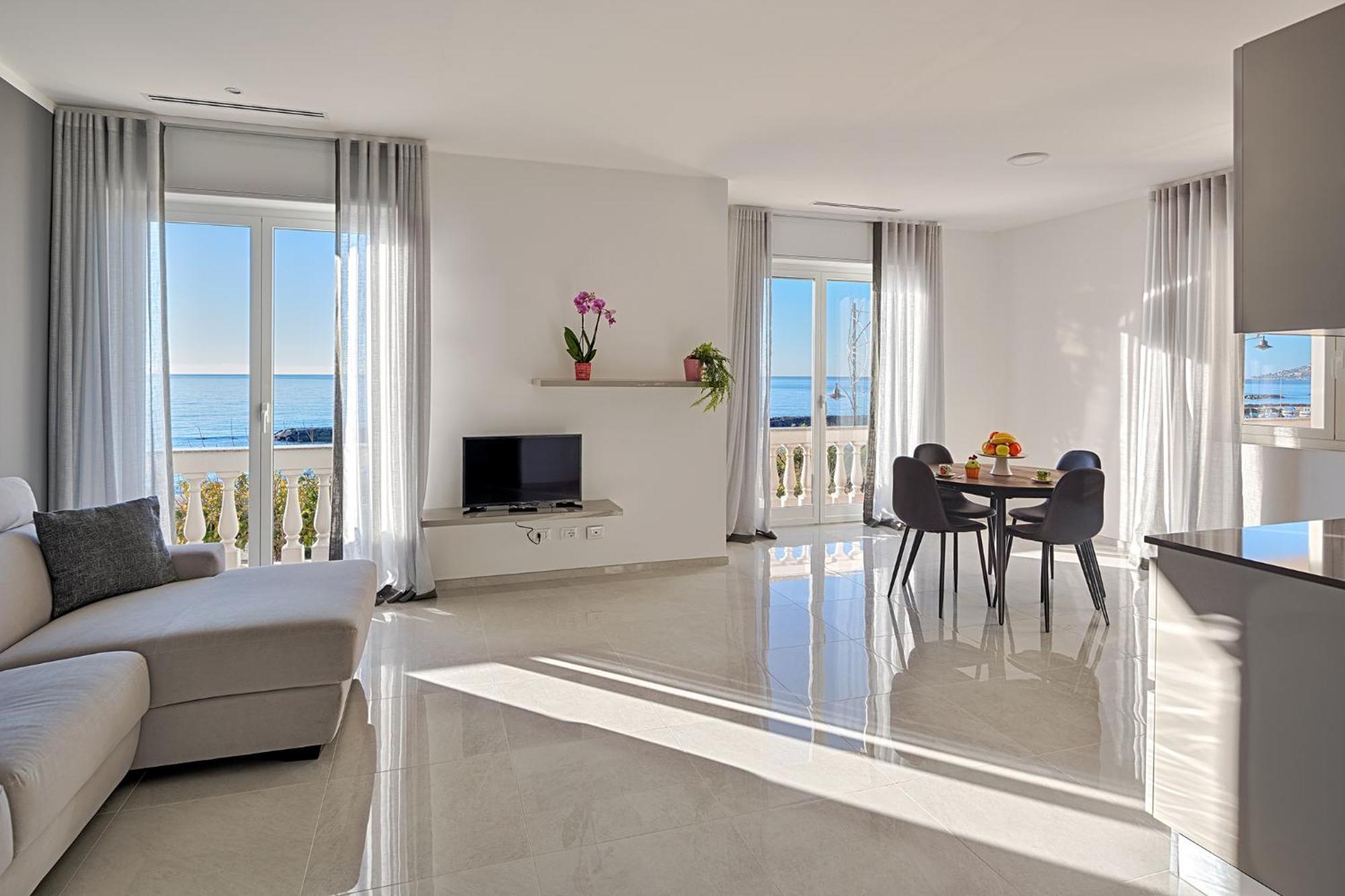 Cicolombo Appartement Santo Stefano al Mare Kamer foto